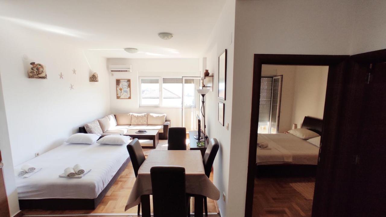 Rakocevic Apartments Petrovac Екстер'єр фото