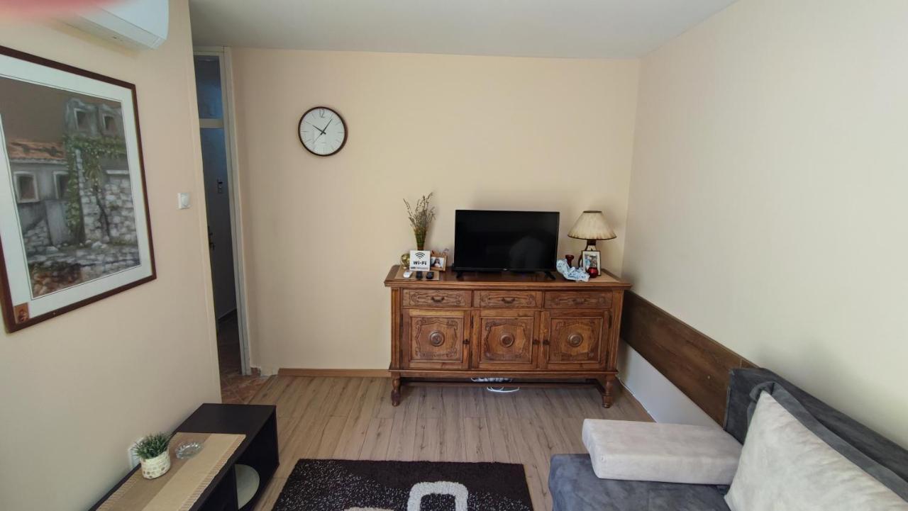 Rakocevic Apartments Petrovac Екстер'єр фото